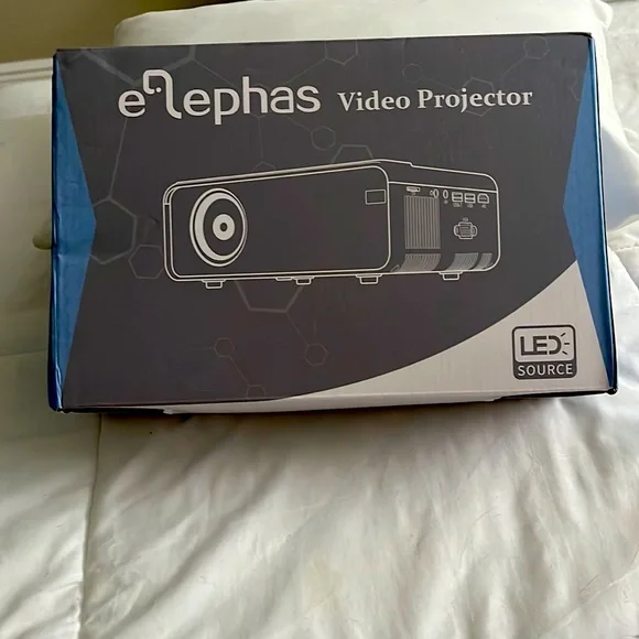 Screen LED Projector - Picture 2 of 2